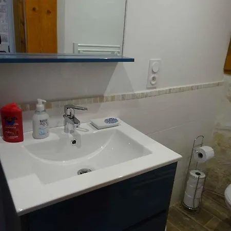 Au 22 Rue Pitot 아파트 *